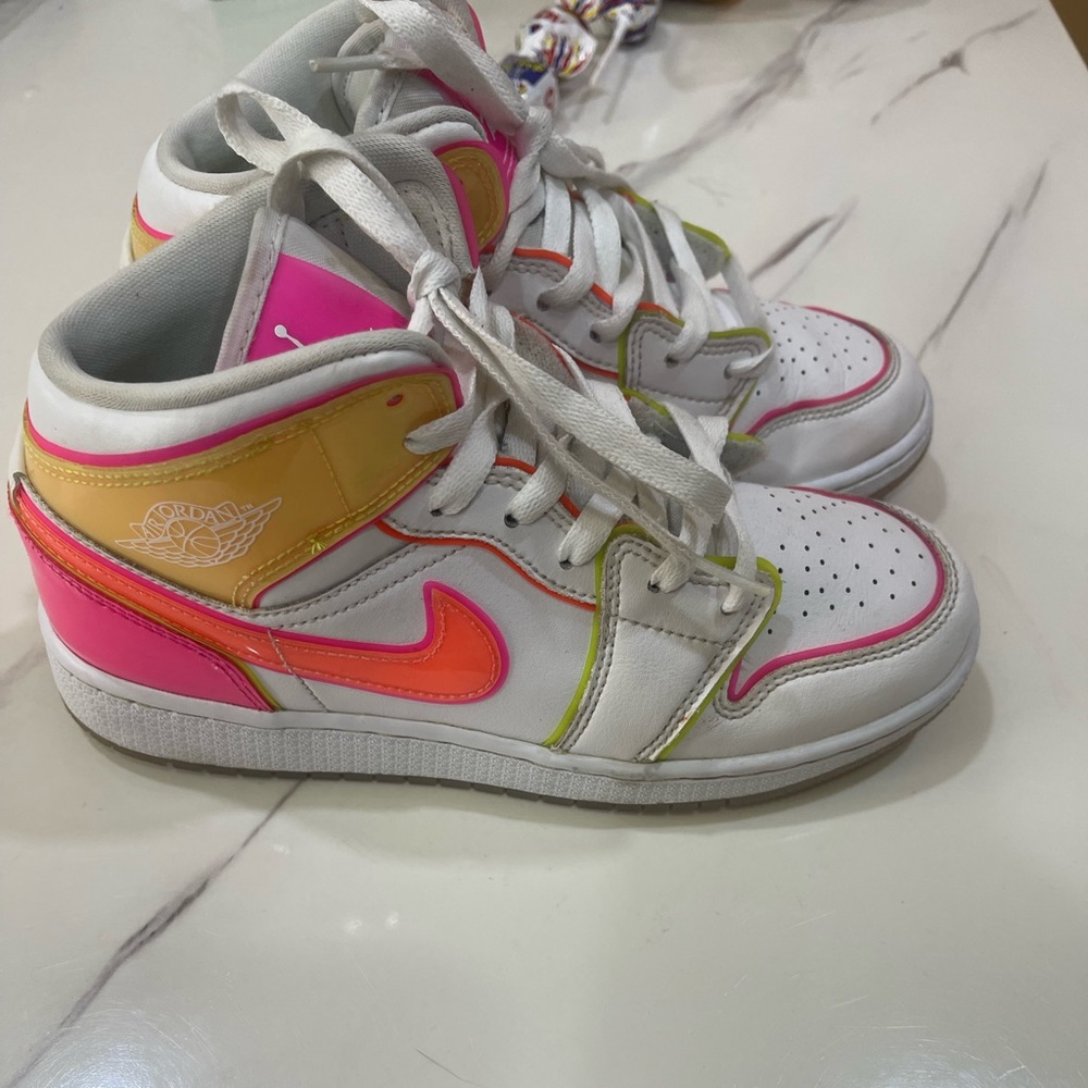 Neon Jordan’s size 4.5